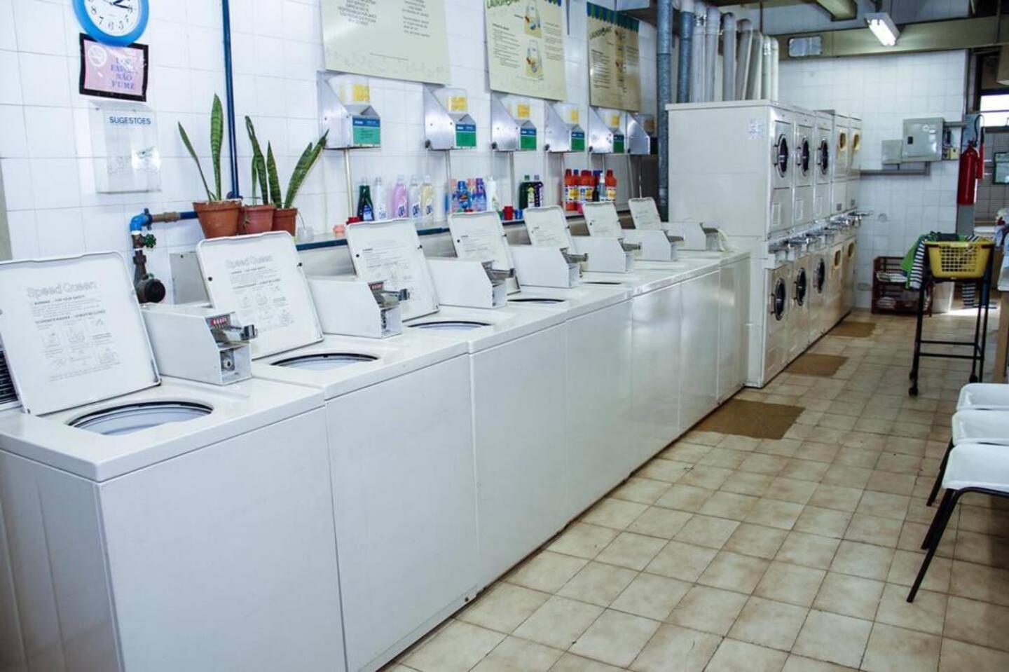 Apartamento Na Da Barra Da Tijuca ,posto 6 Aptº Inteiro Ate 4 Pessoas *