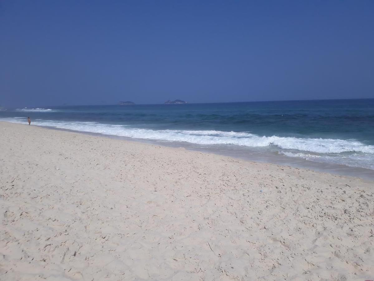 Apartamento Na Da Barra Da Tijuca ,posto 6 Aptº Inteiro Ate 4 Pessoas