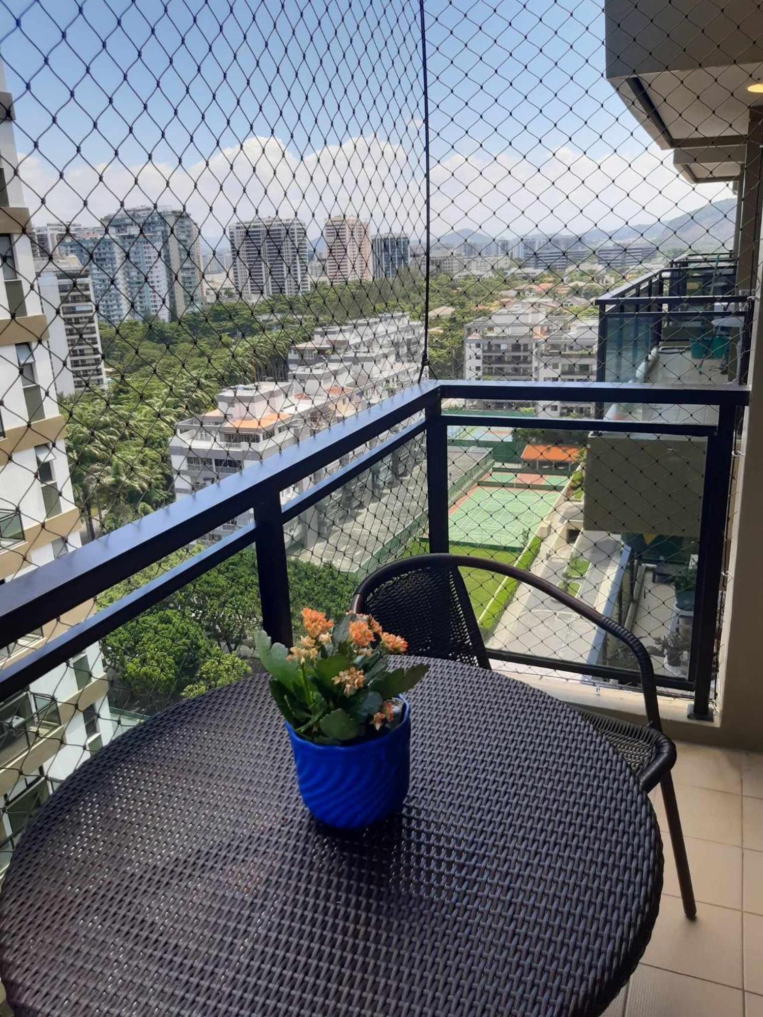 Na Da Barra Da Tijuca ,posto 6 Aptº Inteiro Ate 4 Pessoas Apartamento