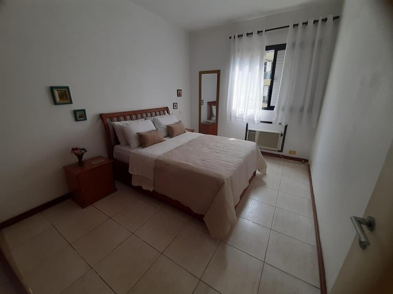 Na Da Barra Da Tijuca ,posto 6 Aptº Inteiro Ate 4 Pessoas Apartamento