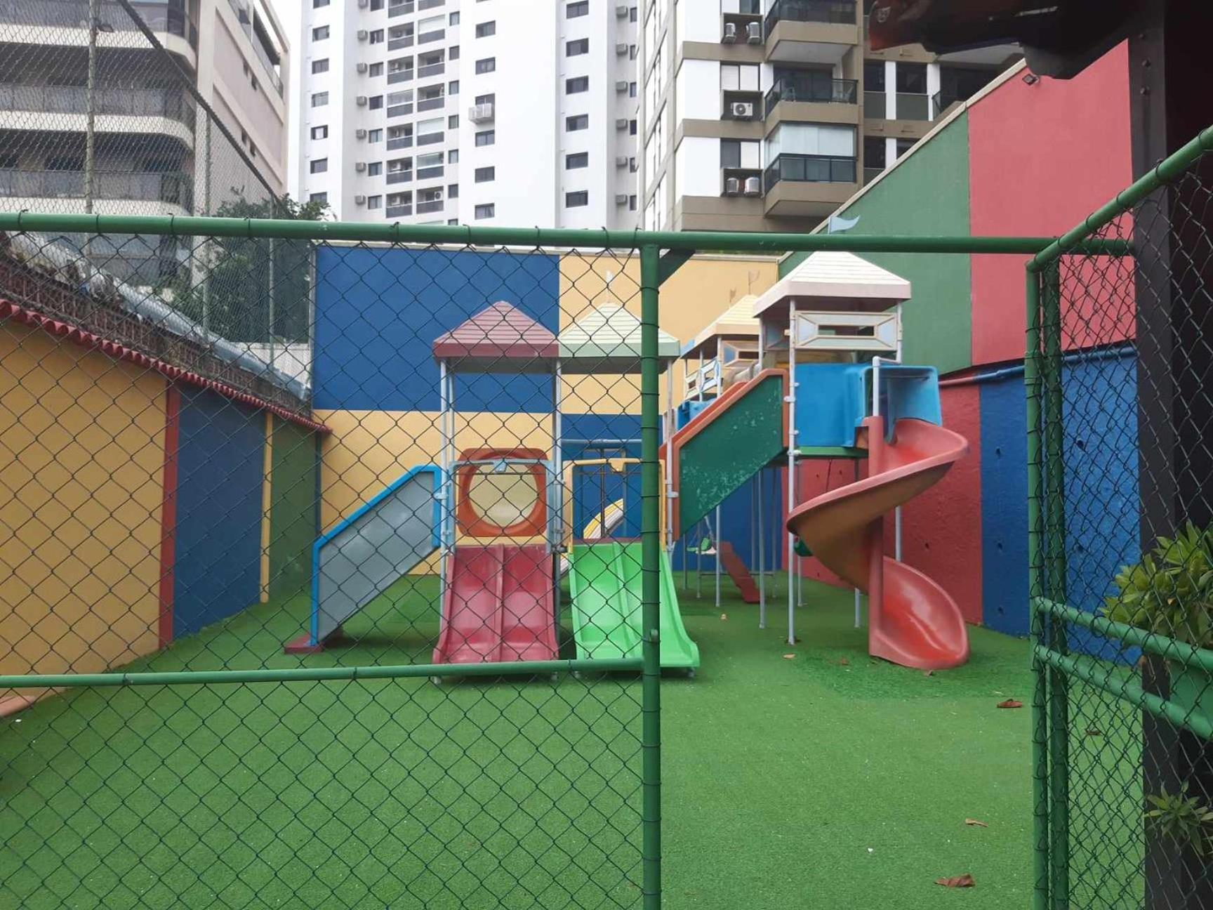 Na Da Barra Da Tijuca ,posto 6 Aptº Inteiro Ate 4 Pessoas Apartamento